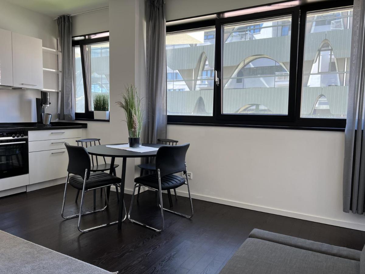 Luxury Waterfront Apartment Berlin Exterior photo